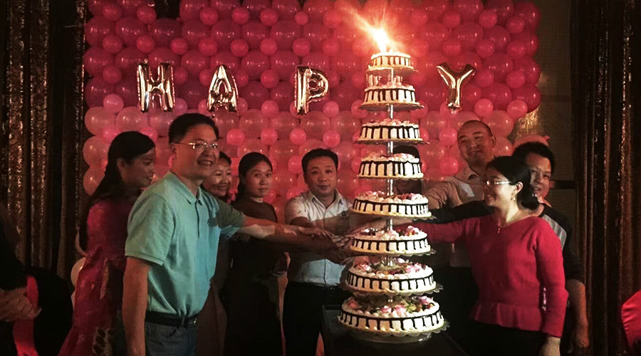 一路有你，盡顯方成雄風(fēng)，攜手共進(jìn)，再創(chuàng)輝煌